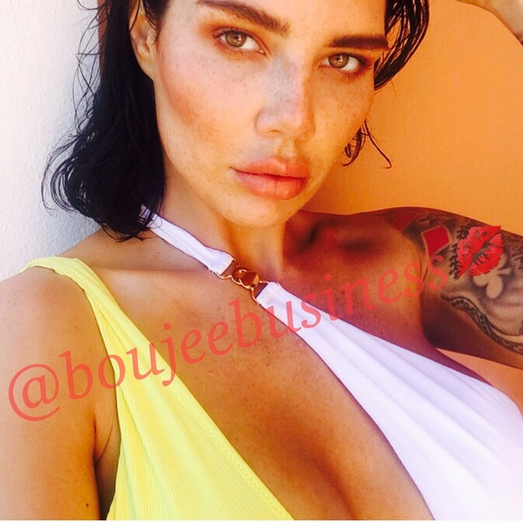 ZARA Asymmetric Swimsuit - Picture 4 of 8